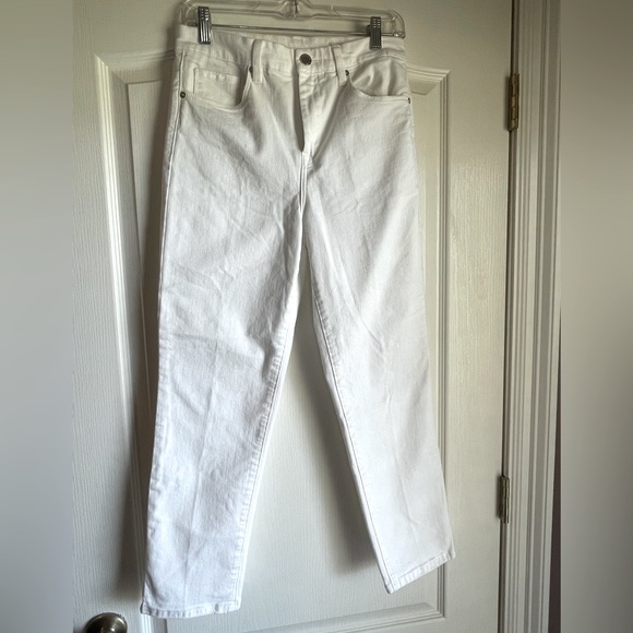 NWOT Blank NYC The Madison Crop 30 White - Picture 1 of 3